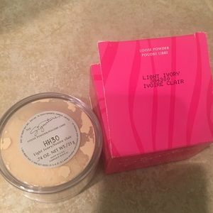 Mary Kay Loose Powder